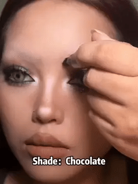 BrowMaster – Look Natural, Sprâncene Definite